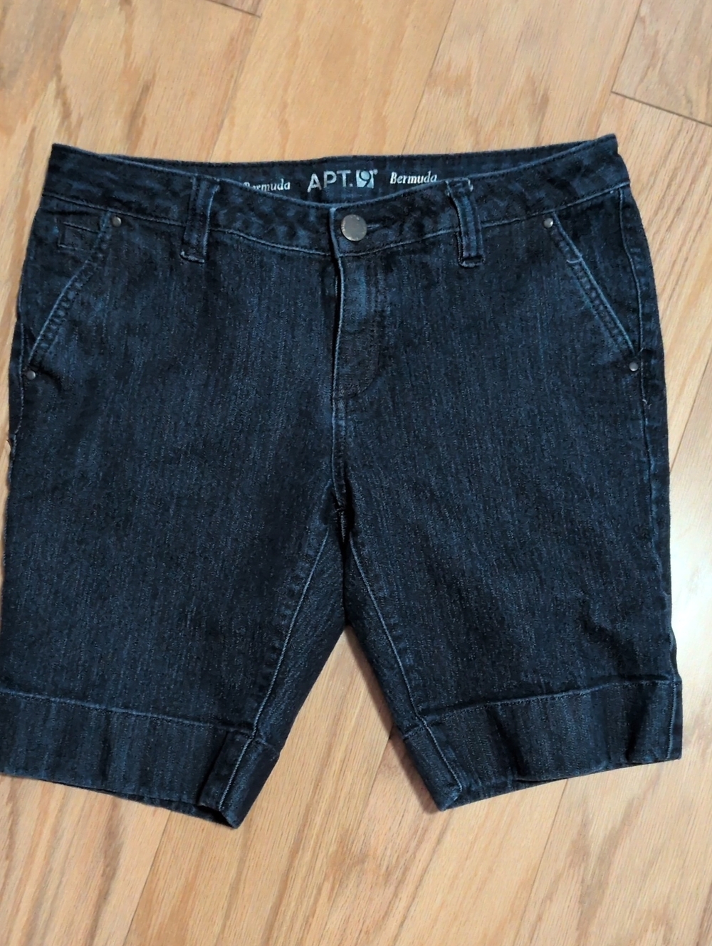 Apt. 9  Dark Blue Cuffed Denim Bermuda Shorts, Size 6